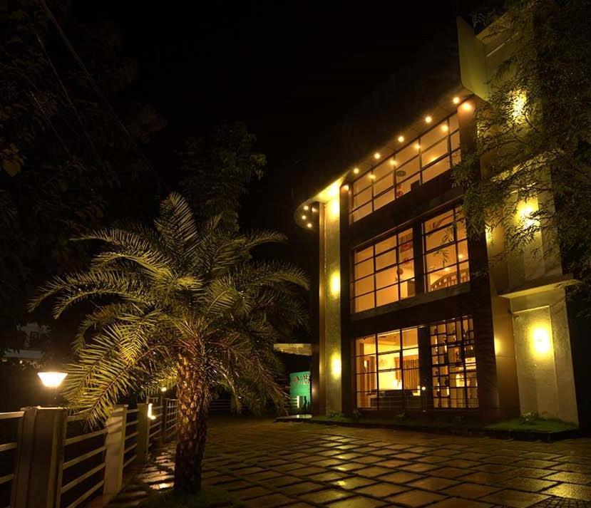 Hotel La Serene Mattannur Mattanur Ngoại thất bức ảnh