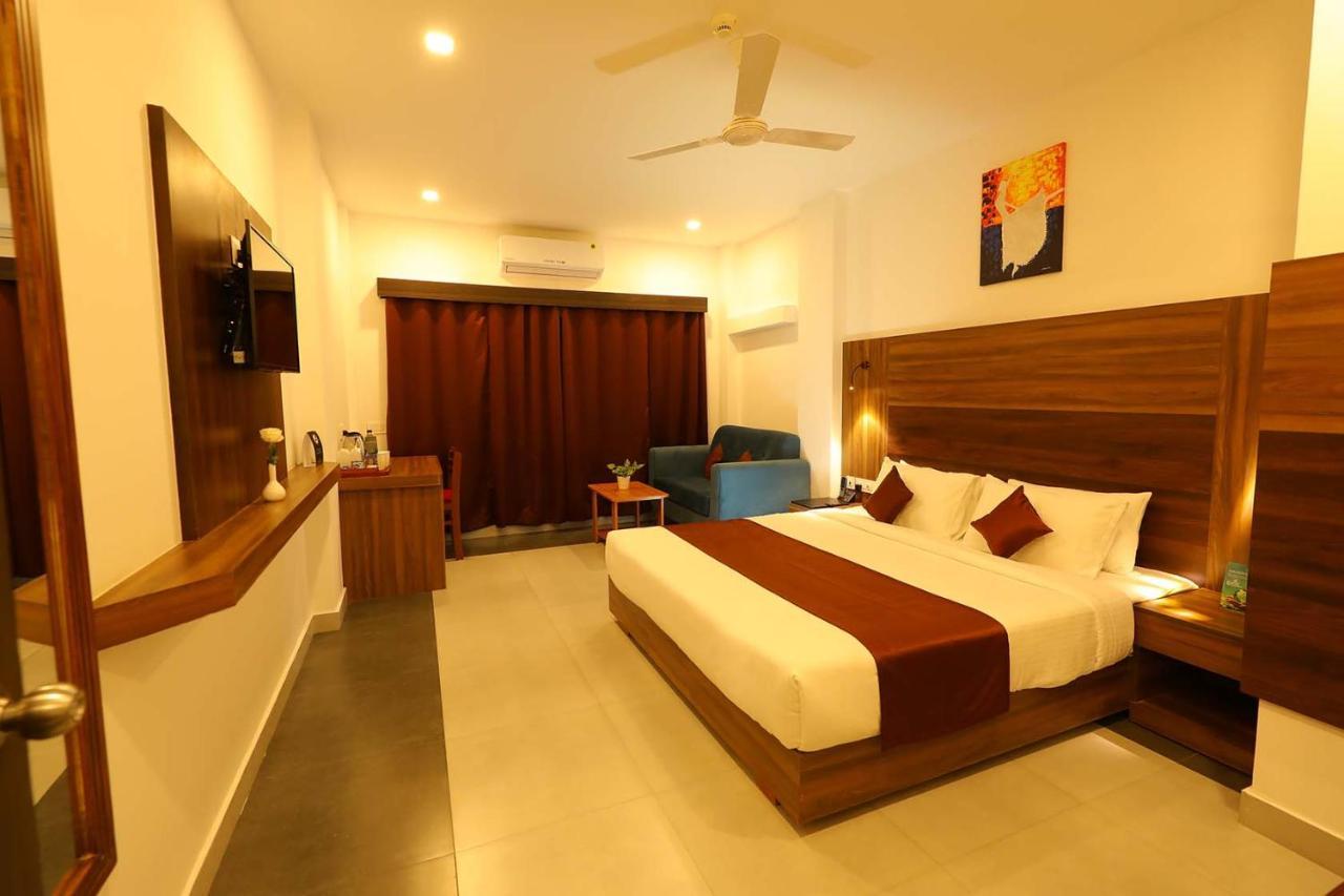 Hotel La Serene Mattannur Mattanur Ngoại thất bức ảnh
