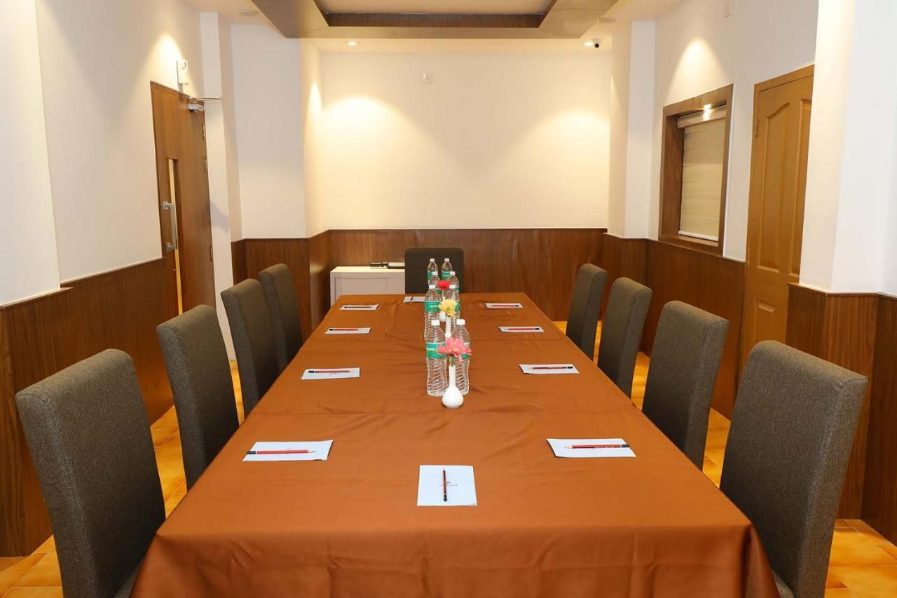 Hotel La Serene Mattannur Mattanur Ngoại thất bức ảnh