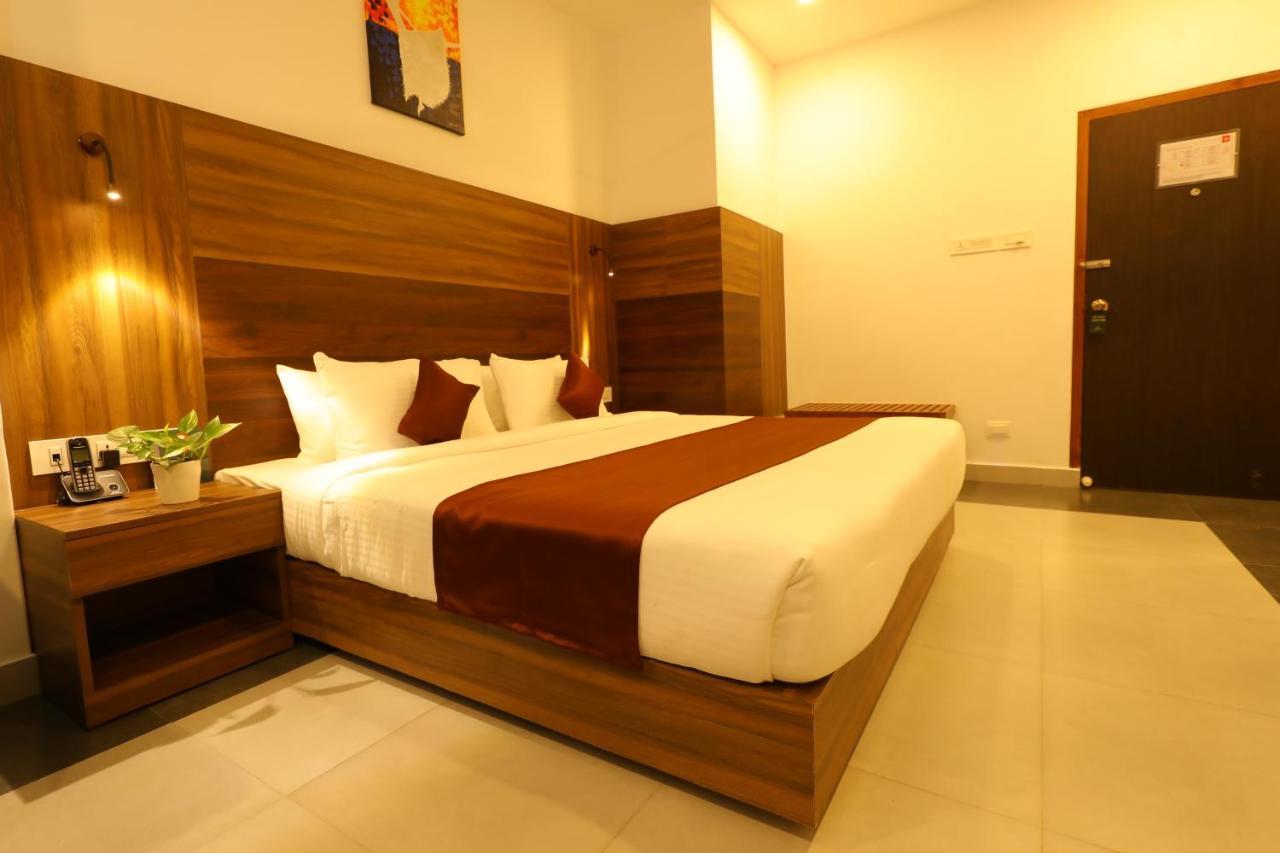 Hotel La Serene Mattannur Mattanur Ngoại thất bức ảnh
