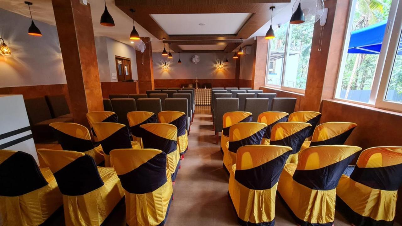 Hotel La Serene Mattannur Mattanur Ngoại thất bức ảnh